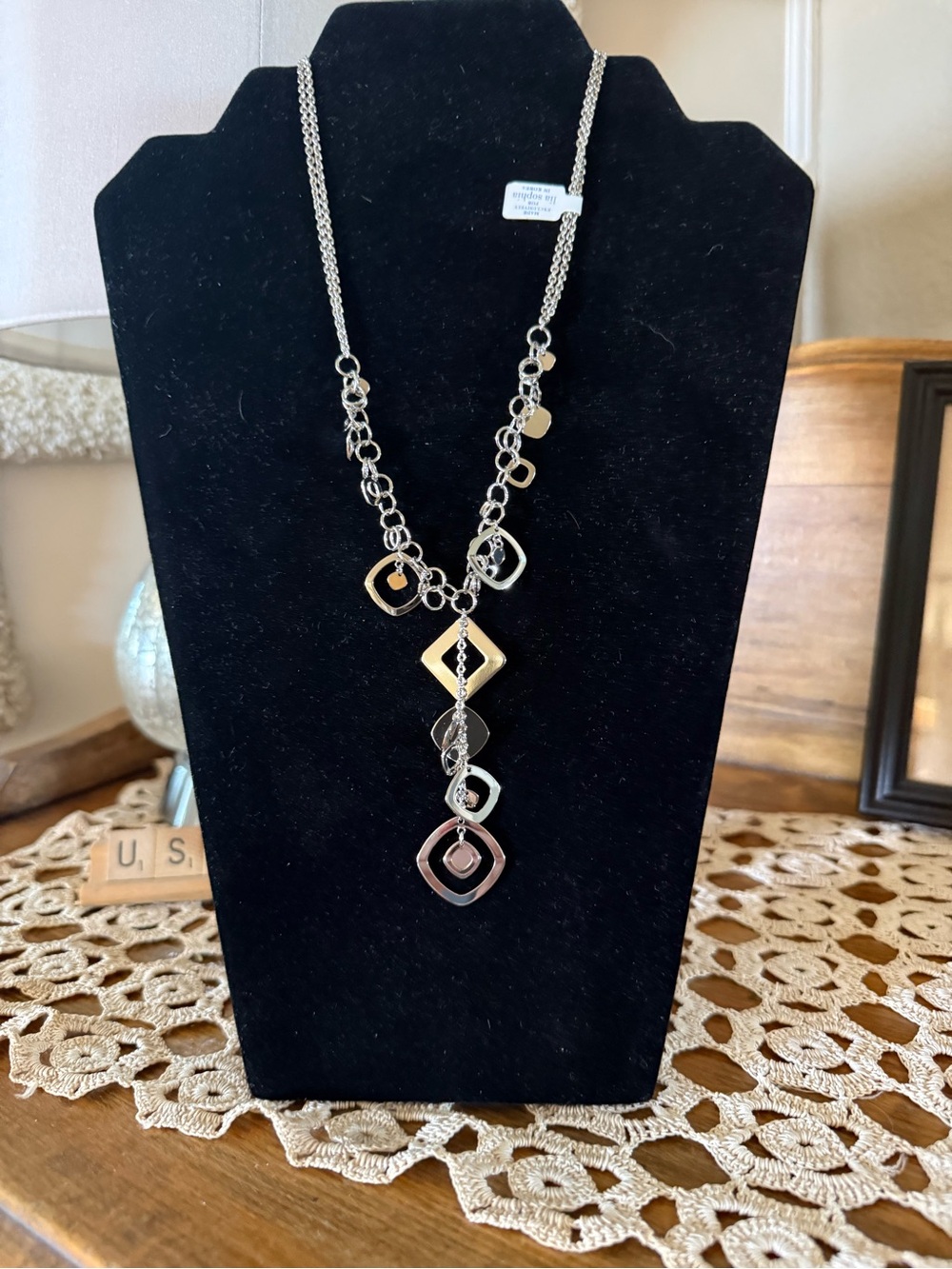 Lia Sophia ‘City Charmer’ Y- style Necklace - NWOT